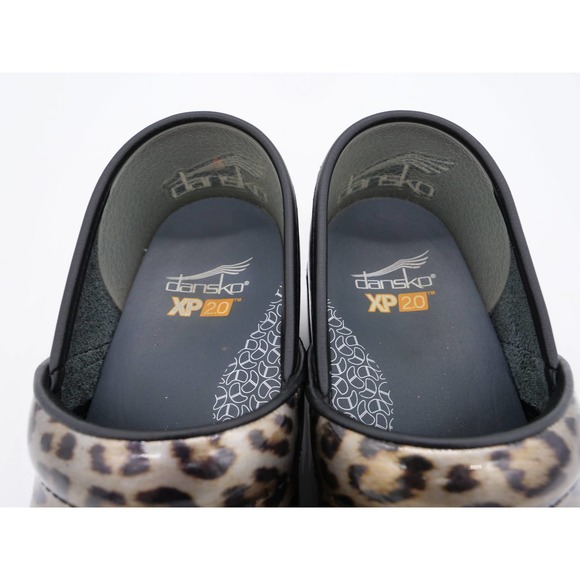 Dansko XP Clogs Womens 8 Leopard Print Patent Leather Slip On Professional Shoes - Picture 8 of 13